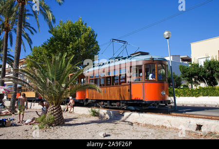 Nostalgische Straßenbahn in Port de Soller, Soller, Mallorca, Balearen, Spanien Stockfoto