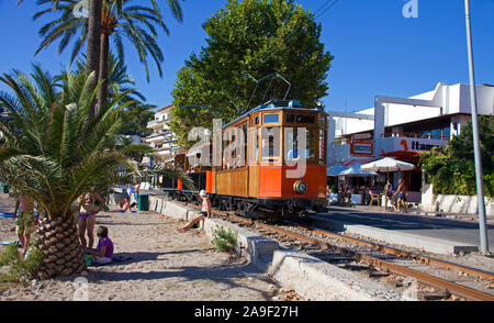 Nostalgische Straßenbahn in Port de Soller, Soller, Mallorca, Balearen, Spanien Stockfoto