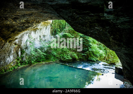 Quelle rock Stockfoto