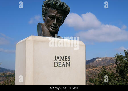 James Dean Memorial auf dem Gelände des Griffith Park Observatory, Los Angeles, Kalifornien, USA Stockfoto