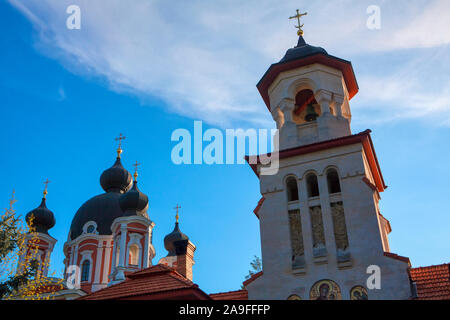 Kloster Curchi und die Turmspitze, in der Republik Moldau Stockfoto