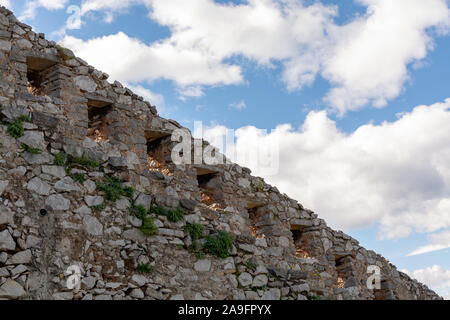 Alten venezianischen Schloß oder die Festung auf dem Hügel in wunderschönen griechischen Stadt Nafplio, Peloponnes, Griechenland Stockfoto