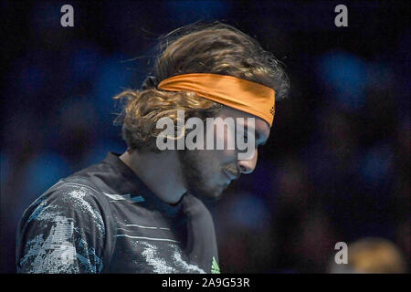 London, Großbritannien. 15 Nov, 2019. stefanos tsitsipasduring Nitto ATP-Finale Rafael Nadal vs Stefanos Tsitsipas, Tennis Internationals in London, Großbritannien, 15. November 2019 - LPS/Roberto Zanettin Credit: Roberto Zanettin/LPS/ZUMA Draht/Alamy leben Nachrichten Stockfoto