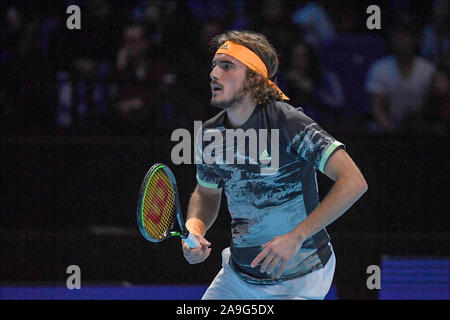 London, Großbritannien. 15 Nov, 2019. stefanos tsitsipasduring Nitto ATP-Finale Rafael Nadal vs Stefanos Tsitsipas, Tennis Internationals in London, Großbritannien, 15. November 2019 - LPS/Roberto Zanettin Credit: Roberto Zanettin/LPS/ZUMA Draht/Alamy leben Nachrichten Stockfoto