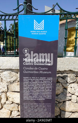 Das Museu Condes de Castro Guimarães, ursprünglich als der Torre de S. Sebastião, Saint Sebastian Turm in Cascais Portugal bekannt Stockfoto