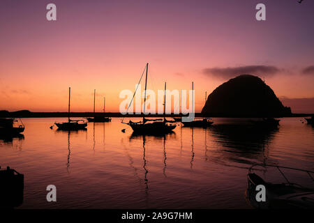 Sonnenuntergang in der Bucht von Morro Bay, Kalifornien, USA Stockfoto