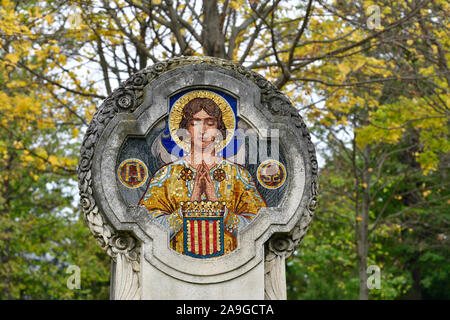 Wien, Österreich. Herbstliche Stimmung am Zentralfriedhof in Wien Stockfoto