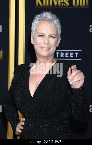 November 14, 2019, Westwood, CA, USA: LOS ANGELES - Nov 14: Jamie Lee Curtis in der '' Messer Aus'' Premiere im Village Theatre am 14. November 2019 in Westwood, CA (Credit Bild: © Kay Blake/ZUMA Draht) Stockfoto