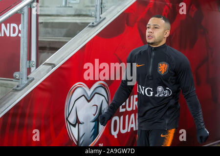 Belfast, Nordirland. 15 Nov, 2019. BELFAST, WIndsor Park, 15-11-2019, Saison 2019/2020, Fußball EM-Qualifikationsspiel. Niederlande player Memphis Depay während des Spiels Holland Züge in Belfast Credit: Pro Schüsse/Alamy leben Nachrichten Stockfoto