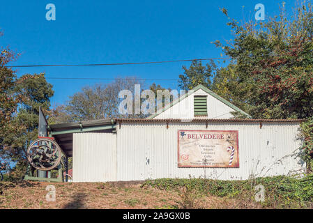 PILGRIMS REST, SÜDAFRIKA - 21. MAI 2019: eine Straße, Szene, mit einem historischen Gebäude, in Pilgrims Rest, Mpumalanga Stockfoto