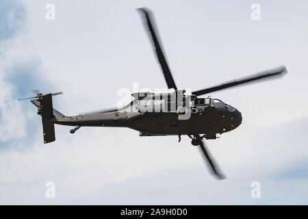 SLIAC/SLOWAKEI - August 3, 2019: Slowakische Luftwaffe Sikorsky UH-60M Black Hawk Hubschrauber 7641 Anzeige an Siaf slowakischen International Air Fest Stockfoto