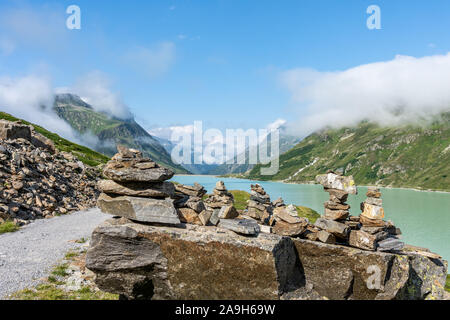 Wandern am Bieler Höhe, See auf der Silvretta Hochalpenstraße im Montafon österreichische Alpen, Österreich Stockfoto