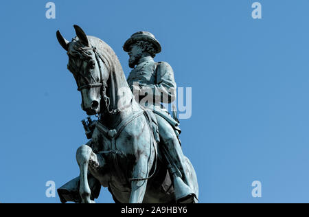 Eine Statue von Major General James B. McPherson (zwischen den Jahren 1830-1864), einem General der Union im Bürgerkrieg. Er wurde am 22. Juli 1964 in der Schlacht von Atlanta getötet. Eine Aufschrift auf der östlichen Seite des Stützpunktes lautet: "Aufgestellt von seinen Kameraden der Gesellschaft der Armee des Tennessee." Die Statue ist das Kernstück des McPherson Square im Nordwesten von Washignton DC, begrenzt von K, I, 15th Streets und Vermont Ave. Stockfoto