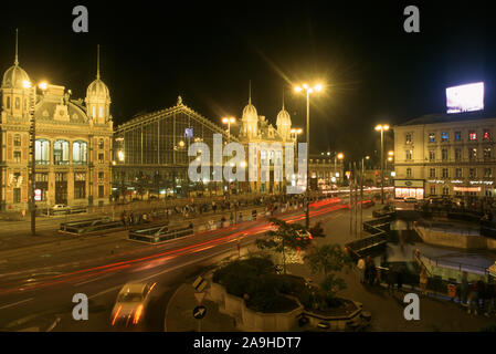 Budapest Nyugati pályaudvar, Westbahnhof, Westbahnhof, Eiffel 1877 Stockfoto