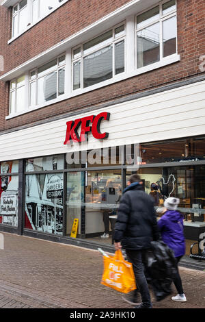 Die neuen, wesentlich größeren KFC Store auf das Stadtzentrum von Hanley, Stoke-on-Trent, Kentucky Fried Chicken der amerikanischen Fast-Food-Restaurant kette Stockfoto