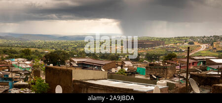 Äthiopien, Osten Hararghe, Harar, Wetter, aufkommender Regen Sturm, Panoramablick Stockfoto