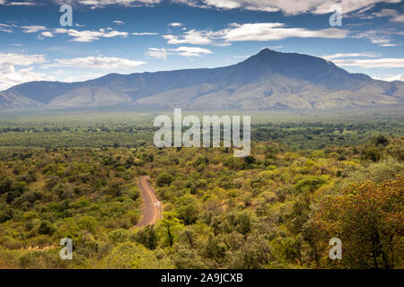 Äthiopien, South Omo, Jinka, Mago National Park, rauhe Straße durch Bush Stockfoto