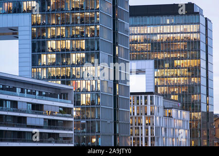 Die Kranhäuser im Rheinauer Hafen, Köln, Deutschland sterben Kranhaeuser im Rheinauhafen, Köln, Deutschland. Stockfoto