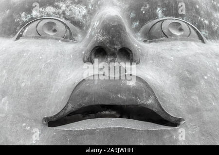 Moderne Skulptur in das Gesicht eines Mannes. Close-up. Stockfoto