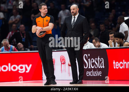 Belgrad, Serbien. 15 Nov, 2019. Trainer Zvezdan Mitrovic von Ldlc Asvel Villeurbanne. Credit: Nikola Krstic/Alamy leben Nachrichten Stockfoto