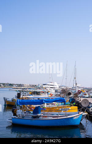 Fischerboote in Paphos Hafen Nummer 3940 Stockfoto