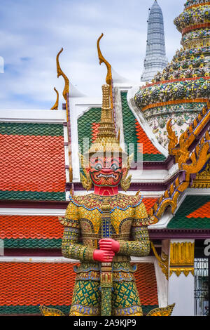 Yaksha Statue im Grand Palace Complex, Bangkok, Thailand Stockfoto