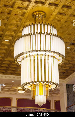 Eingang Lobby Rezeption im Wyndham New Yorker Hotel, 8th Avenue, New York City, Vereinigte Staaten von Amerika. Stockfoto