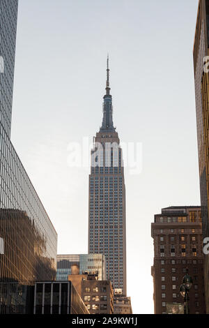 Empire State Building, 33rd Street, New York City, Vereinigte Staaten von Amerika. Stockfoto