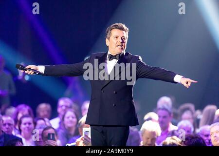 15 November 2019, Baden-Württemberg, Offenburg: Der Musiker Thomas Anders während der Aufnahmen zu den Silvester zeigen, BR, ORF und SRF führt. Foto: Philipp von Ditfurth/dpa Stockfoto