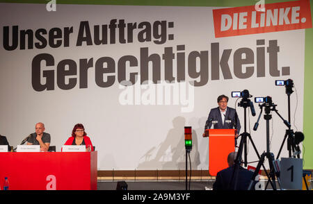 Dresden, Deutschland. 16 Nov, 2019. Kandidat Stefan Hartmann spricht an der Landesparteitag der Linken. In der letzten Landtagswahl am 1. September Die Linke hatte ihr schlechtestes Ergebnis überhaupt mit 10,4 Prozent erreicht. Der bisherige Vorsitzende Feiks nicht zur Wahl stehen. Quelle: Matthias Rietschel/dpa-Zentralbild/dpa/Alamy leben Nachrichten Stockfoto