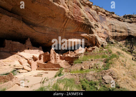 Die Klippe Wohnung als Das lange Haus in der wetherill Mesa Sektor der Mesa Verde National Park im Südwesten von Colorado, USA, bekannt. Stockfoto