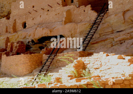 Die Klippe Wohnung als Das lange Haus in der wetherill Mesa Sektor der Mesa Verde National Park im Südwesten von Colorado, USA, bekannt. Stockfoto