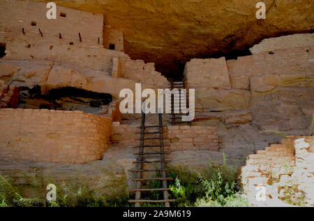 Die Klippe Wohnung als Das lange Haus in der wetherill Mesa Sektor der Mesa Verde National Park im Südwesten von Colorado, USA, bekannt. Stockfoto