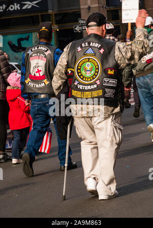 2019 Jährliche Veterans Day Parade auf der Fifth Avenue, New York, USA Stockfoto