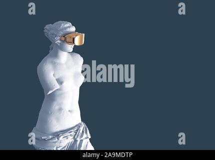 3D-Modell Aphrodite mit goldenen VR-Brille auf blauem Hintergrund. Konzept der Kunst und der Virtuellen Realität. 3D-Darstellung. Stockfoto