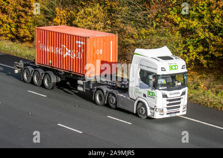 Suzie fahren BCD-Transport-LKW, Sattelschlepper, Transport, LKW, Cargo, Scania R450 Fahrzeug, Hamburg Süd Lieferung, den gewerblichen Verkehr, Industrie, auf der M61 Stockfoto