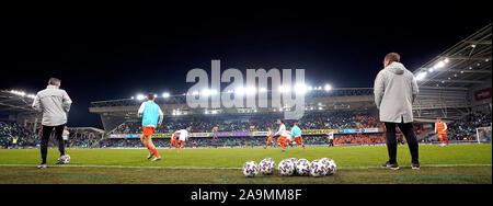 BELFAST, 16-11-2019, Stadion Windsor Park. Europameisterschaft 2020 Qualifier. Dutch National Team während der Aufwärmphase vor dem Spiel Nordirland - Niederlande. Stockfoto