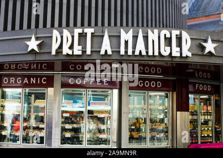 London, Großbritannien. 16 Nov, 2019. Eine Außenansicht von Pret A Manger in King's Cross in London. Credit: Dinendra Haria/SOPA Images/ZUMA Draht/Alamy leben Nachrichten Stockfoto
