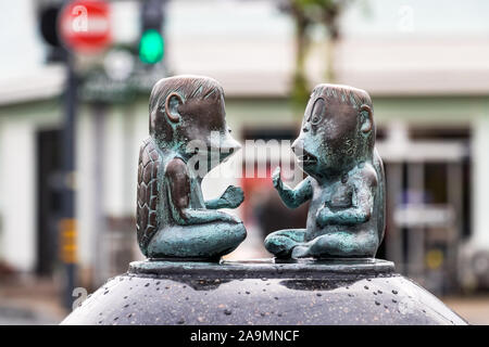 Nahaufnahme eines Shigeru Mizuki Charakter aus der Serie GeGeGe no Kitaro an Mizuki Shigeru Straße, Sakaiminato, Japan. Stockfoto