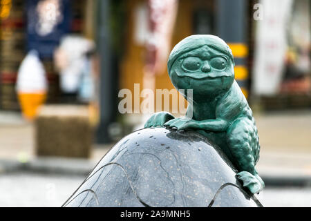 Nahaufnahme eines Shigeru Mizuki Charakter aus der Serie GeGeGe no Kitaro an Mizuki Shigeru Straße, Sakaiminato, Japan. Stockfoto