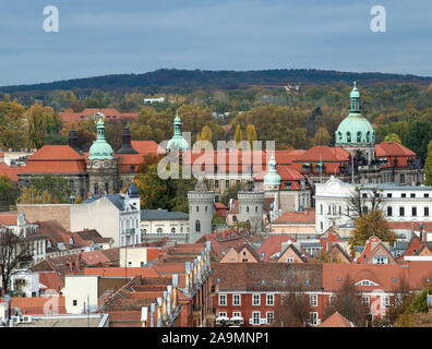 Potsdam, Deutschland. 05 Nov, 2019. Die grünen Kuppeln der Stadt Haus an der Friedrich-Ebert-Straße, heute das Rathaus der Stadt. Credit: Soeren Stache/dpa-Zentralbild/ZB/dpa/Alamy leben Nachrichten Stockfoto