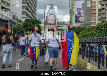 Caracas, Miranda, Venezuela. 16 Nov, 2019. März und Konzentration in Caracas, rief der Präsident von Venezuela, Juan GuaidÃ³, an die Bürger Venezuelas zu machen, das Gefühl der Unzufriedenheit der Menschen und ihren Wunsch nach einer Veränderung der politischen Richtung der Nation. Caracas, November 16, 2019 Kreditkarten: Jimmy Villalta/ZUMA Draht/Alamy leben Nachrichten Stockfoto