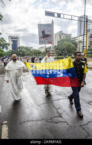 Caracas, Miranda, Venezuela. 16 Nov, 2019. März und Konzentration in Caracas, rief der Präsident von Venezuela, Juan GuaidÃ³, an die Bürger Venezuelas zu machen, das Gefühl der Unzufriedenheit der Menschen und ihren Wunsch nach einer Veränderung der politischen Richtung der Nation. Caracas, November 16, 2019 Kreditkarten: Jimmy Villalta/ZUMA Draht/Alamy leben Nachrichten Stockfoto