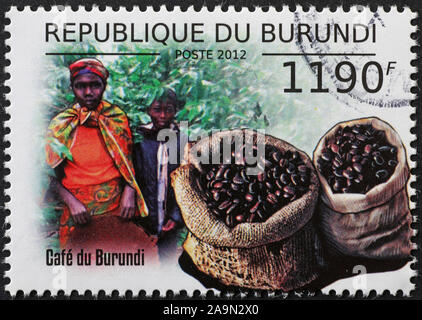 Kaffee produziert in Burundi auf Briefmarke Stockfoto