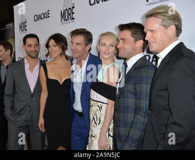 CULVER CITY, CA - 29. OKTOBER 2015: Patrick Sabongui, Cristina Rosato, Dennis Quaid, Kate Bosworth, Christian Cooke & Cary Elwes bei der Premiere für "Die Kunst der Mehr "bei Sony Pictures Studios © 2015 Paul Smith/Featureflash Stockfoto