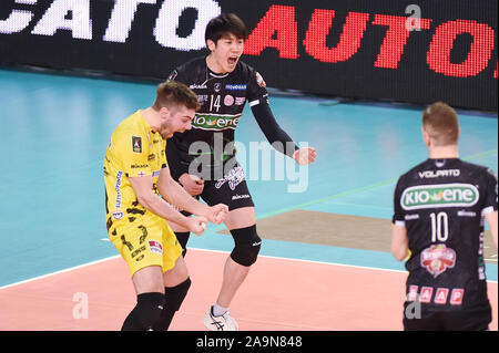 Padua, Italien. 14 Nov, 2019. Yuki Ishikawa (Padova), 14. November 2019 - Volleyball: eine Serie Match zwischen Kioene Padova 1-3 Sir Sicherheit Conad Perugia an Kioene Arena in Padua, Italien. Credit: Itaru Chiba/LBA/Alamy leben Nachrichten Stockfoto