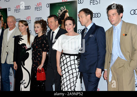 Los Angeles, USA. 16. Nov 2019. Charles Dance, Erin Dohery, Helena Bonham Carter, Peter Morgan, Olivia Colman, Tobias Menzies & Josh O'Connor an der Galavorstellung für die "Krone" als Teil des AFI Fest 2019 an der TCL Chinese Theater. Bild: Paul Smith/Featureflash Credit: Paul Smith/Alamy leben Nachrichten Stockfoto