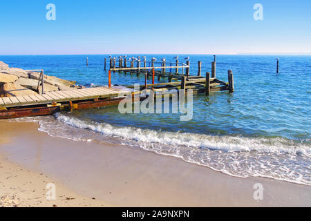 Dorf Vitt mit Steg in der Nähe von Kap Arkona, Insel Rügen in Deutschland Stockfoto