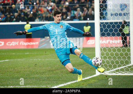 Sankt Petersburg, Russland. 16 Nov, 2019. Torwart Thibaut Courtois von Belgien in Aktion während der Euro 2020 Vorrunde Gruppe gesehen Ich Match zwischen Russland und Belgien bei Gazprom Arena in Sankt-petersburg. (Endstand 1:4; Russland Belgien) Credit: SOPA Images Limited/Alamy leben Nachrichten Stockfoto