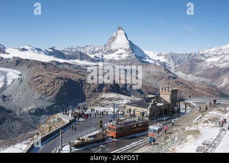 Gornergrat, Zermatt, Schweiz, Oktober. 03., 2019. Gornergrat 3135 m ü. M. in der Nähe von Zermatt mit schöner Aussicht auf das Matterhorn und mehr als 20 4 Stockfoto